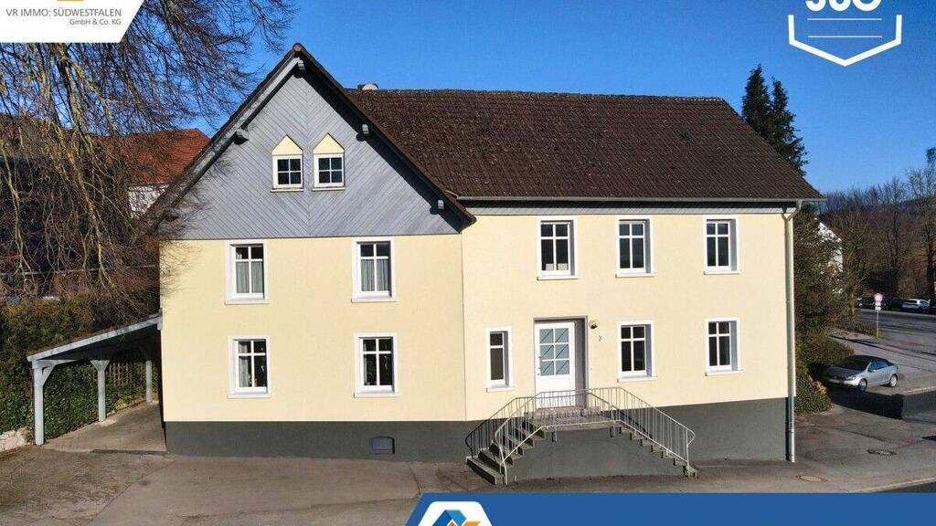 Mehrfamilienhaus zum Kauf 299.000 € 11 Zimmer 254,2 m² 926 m² Grundstück frei ab 01.03.2026 Langenholthausen Balve 58802