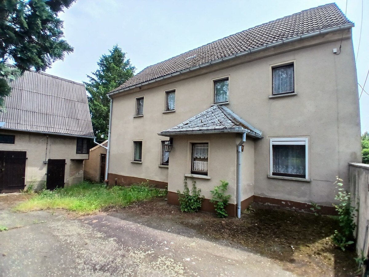 Einfamilienhaus zum Kauf 99.000 € 6 Zimmer 110 m²<br/>Wohnfläche 1.180 m²<br/>Grundstück Schrebitz 2 Schrebitz Nossen 01683