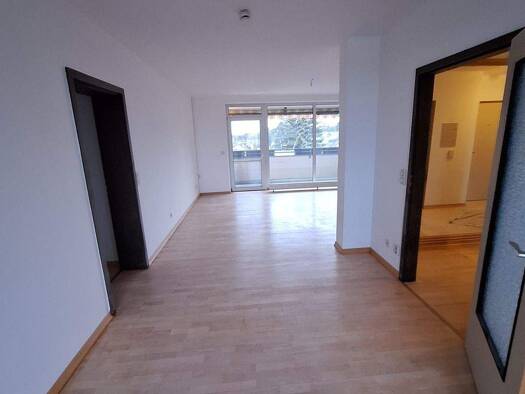 Wohnung zur Miete 1.350 € 4 Zimmer 100,7 m² 5. Geschoss frei ab 01.04.2026 Schallershofer Str. 46 Stadtrandsiedlung Erlangen 91056