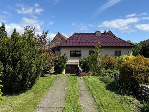 Einfamilienhaus zum Kauf provisionsfrei 250.000 € 5 Zimmer 120 m² 1.498 m² Grundstück frei ab sofort Steinweg 6 Dornstedt Teutschenthal 06179