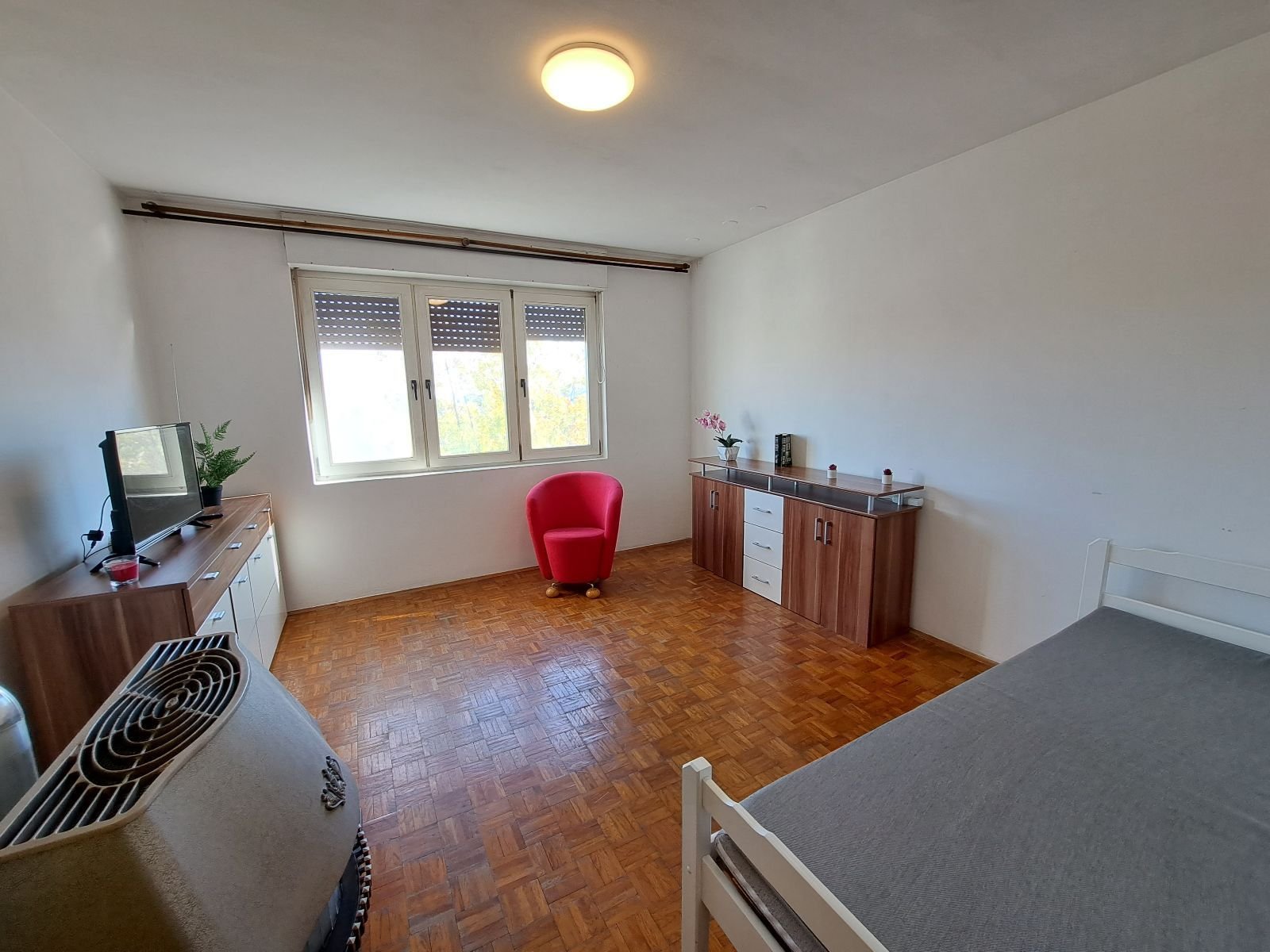 Wohnung zum Kauf 89.000 € 1 Zimmer 42 m²<br/>Wohnfläche 4.<br/>Geschoss Lenisce