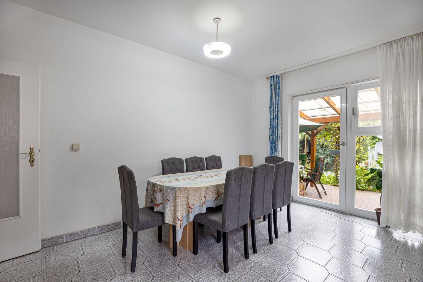 Property thumbnail 16