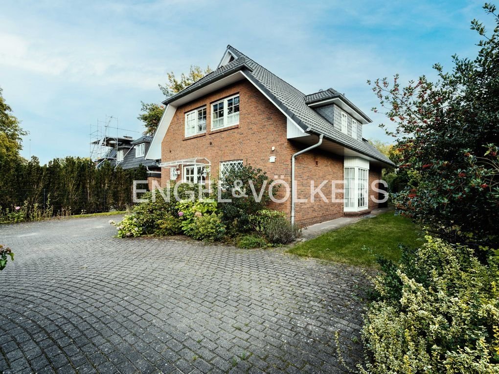 Einfamilienhaus zum Kauf 1.250.000 € 5 Zimmer 192 m²<br/>Wohnfläche 750 m²<br/>Grundstück Niendorf Hamburg 22455