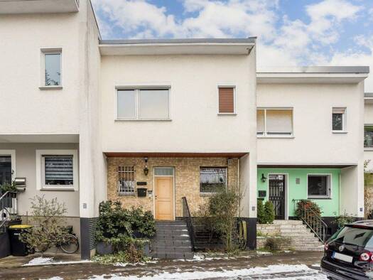 Reihenmittelhaus zum Kauf 295.000 € 3 Zimmer 95,8 m² 146 m² Grundstück Spandau Berlin 13589