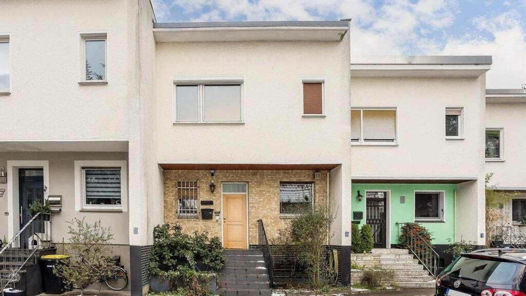 Reihenmittelhaus zum Kauf 295.000 € 3 Zimmer 95,8 m² 146 m² Grundstück Spandau Berlin 13589