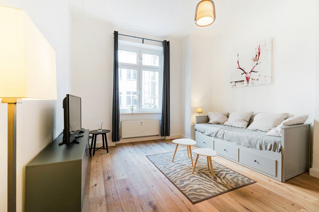 Wohnung zum Kauf 295.000 € 1 Zimmer 40 m²<br/>Wohnfläche 1.<br/>Geschoss Prenzlauer Berg Berlin 10439