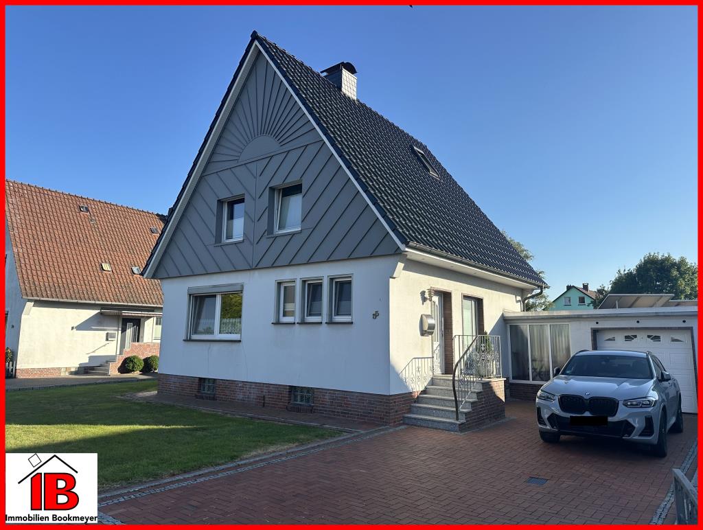 Einfamilienhaus zum Kauf 259.000 € 4 Zimmer 108 m²<br/>Wohnfläche 969 m²<br/>Grundstück 01.04.2025<br/>Verfügbarkeit Nord Nordenham 26954