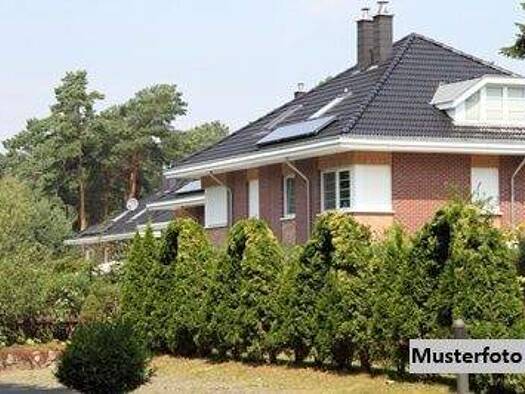 Reihenmittelhaus zum Kauf 317.000 € 5 Zimmer 130 m² 161 m² Grundstück Marxloh Duisburg 47169