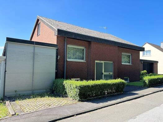 Einfamilienhaus zum Kauf 238.000 € 5 Zimmer 137 m² 674 m² Grundstück Sichtigvor Warstein 59581
