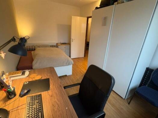 WG-Zimmer zur Miete 760 € 13 m² frei ab sofort Windmühlenweg 43 Groß Flottbek Altona 22607
