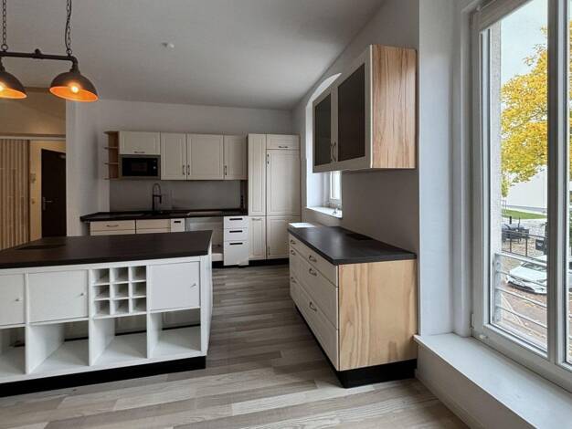 Wohnung zur Miete 1.450 € 4,5 Zimmer 134 m² 2. Geschoss frei ab 01.11.2026 Jupiterstraße 22 Trotha Nord 06118