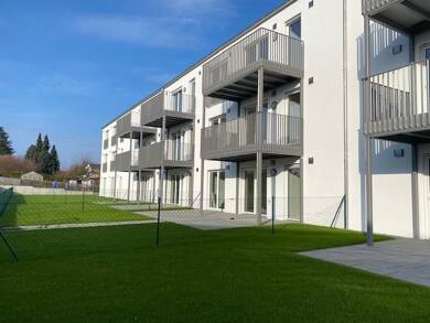 Wohnung zur Miete 685 € 2 Zimmer 50 m² EG Heufeldstraße 38 Kelheim Kelheim 93309