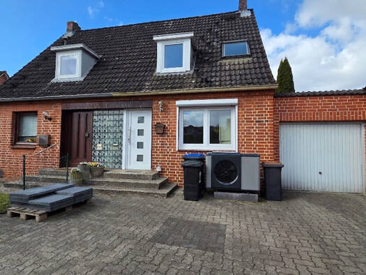 Doppelhaushälfte zum Kauf 149.000 € 2 Zimmer 88,1 m² 387 m² Grundstück Schwarzenbek 21493