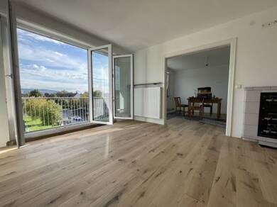 Wohnung zur Miete 1.180 € 3 Zimmer 97,7 m² Geschoss 3/3 Zeppelin - Realschule 51 Singen (Hohentwiel) 78224