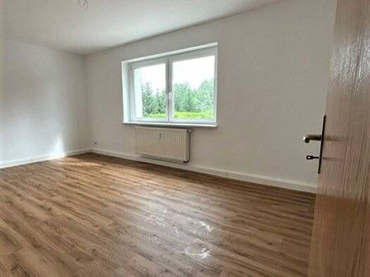 Wohnung zur Miete 320 € 2 Zimmer 52,3 m² 1. Geschoss Lindenstraße 2 Schwarzheide 01987
