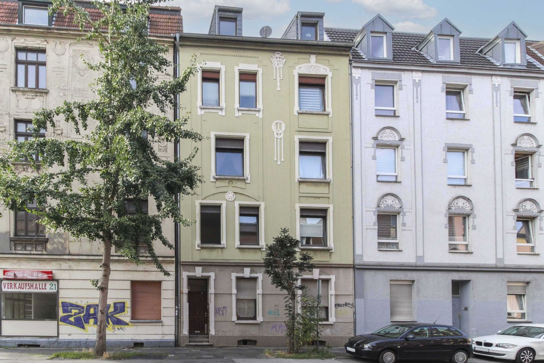 Mehrfamilienhaus zum Kauf als Kapitalanlage geeignet 240.000 € 11 Zimmer 224,2 m²<br/>Wohnfläche 137 m²<br/>Grundstück Hochfeld Duisburg 47053