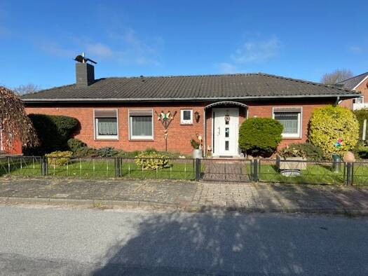 Bungalow zum Kauf 260.000 € 3 Zimmer 109,7 m² 525 m² Grundstück Altenbruch Cuxhaven 27478
