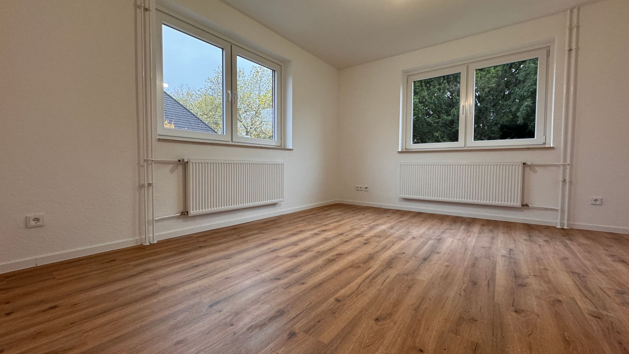 Wohnung zur Miete 500 € 2 Zimmer 54,4 m²<br/>Wohnfläche 1.<br/>Geschoss 16.12.2024<br/>Verfügbarkeit Flurstr. 16 Borbeck-Mitte Essen 45355