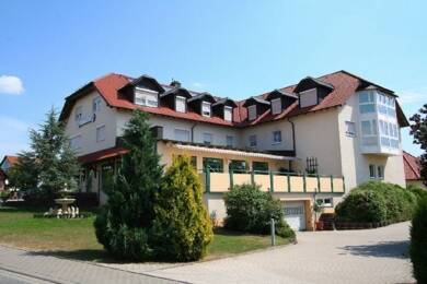 Wohnung zur Miete 350 € 1 Zimmer 20 m² 1. Geschoss frei ab sofort Schleusinger Straße 1 Rodach Bad Rodach 96476