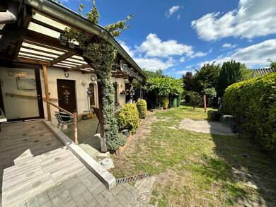 Doppelhaushälfte zum Kauf 250.000 € 6 Zimmer 143,5 m² 1.560 m² Grundstück Groß Schönebeck Schorfheide 16244