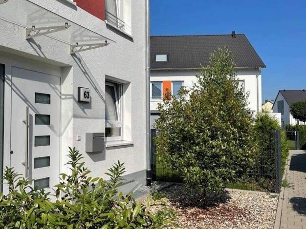 Reihenendhaus zur Miete 2.600 € 5 Zimmer 156 m² 295 m² Grundstück Eckstraße 63 Harheim Frankfurt am Main 60437