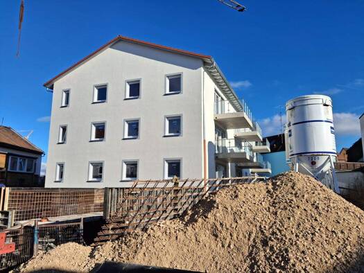 Terrassenwohnung zum Kauf - Erstbezug 299.000 € 2 Zimmer 61,6 m² 3 Geschosse frei ab sofort Gunzenhausen 91710