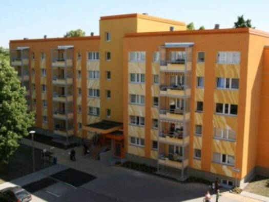 Wohnung zur Miete 573 € 3 Zimmer 81,7 m² EG Hüfnerstraße 15 Sandow Cottbus 03042