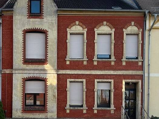 Mehrfamilienhaus zum Kauf als Kapitalanlage geeignet 69.000 € 1 Zimmer 200 m² 500 m² Grundstück Ziegelstraße 26 Zerbst Zerbst/Anhalt 39261