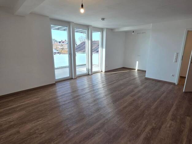 Wohnung zum Kauf 359.000 € 3 Zimmer 90,8 m² Geschoss 1/2 frei ab sofort Heiligenstatt Tüßling 84577
