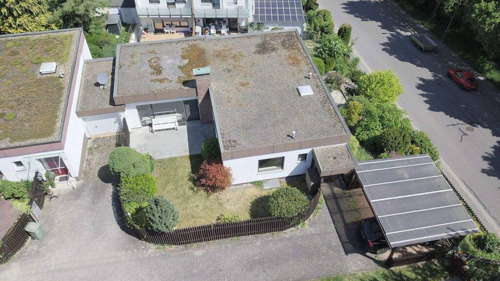 Haus zum Kauf 10 Zimmer 168,8 m² 639 m² Grundstück frei ab sofort Eichendorffstr. 25 Kumpfmühl-Ziegetsdorf-Neuprüll Regensburg 93051