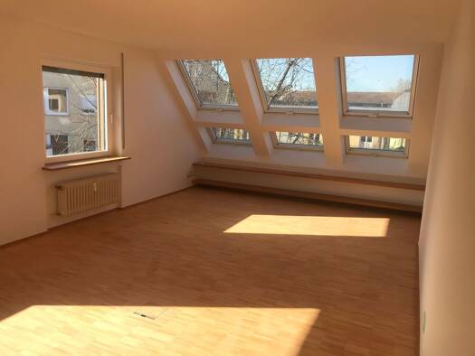 Wohnung zur Miete 900 € 2,5 Zimmer 80 m² Geschoss 2/3 frei ab 01.11.2026 Benediktinerstraße 38 Trier-Nord Trier 54292