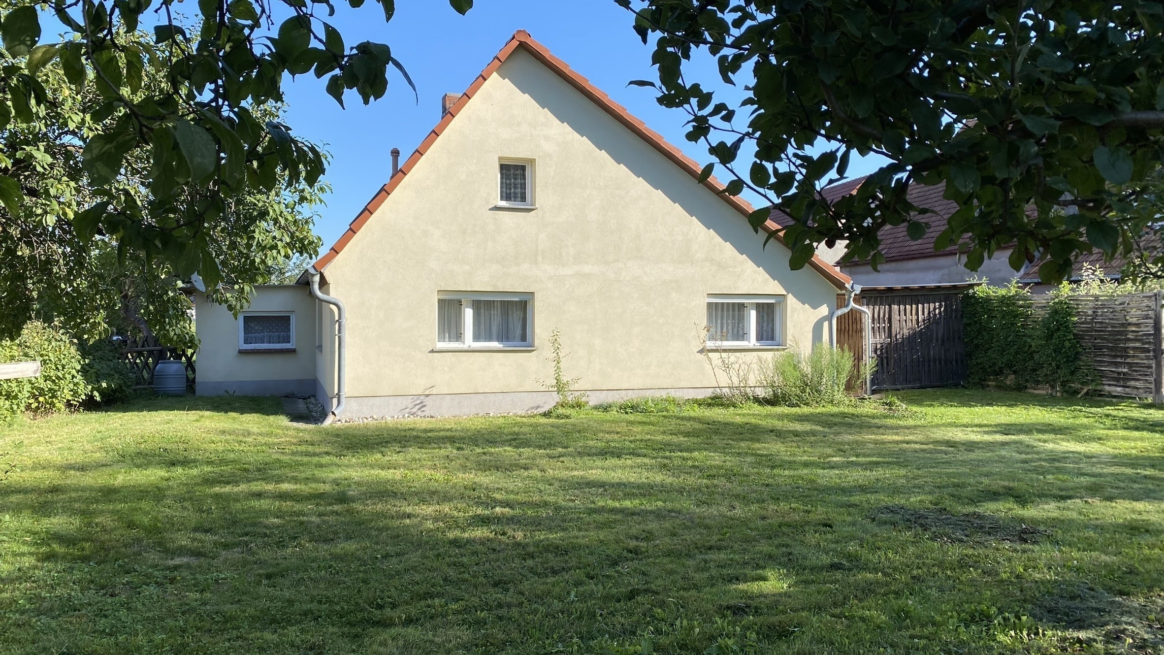 Einfamilienhaus zum Kauf provisionsfrei 65.000 € 3 Zimmer 77 m²<br/>Wohnfläche 560 m²<br/>Grundstück Horka Horka 02923