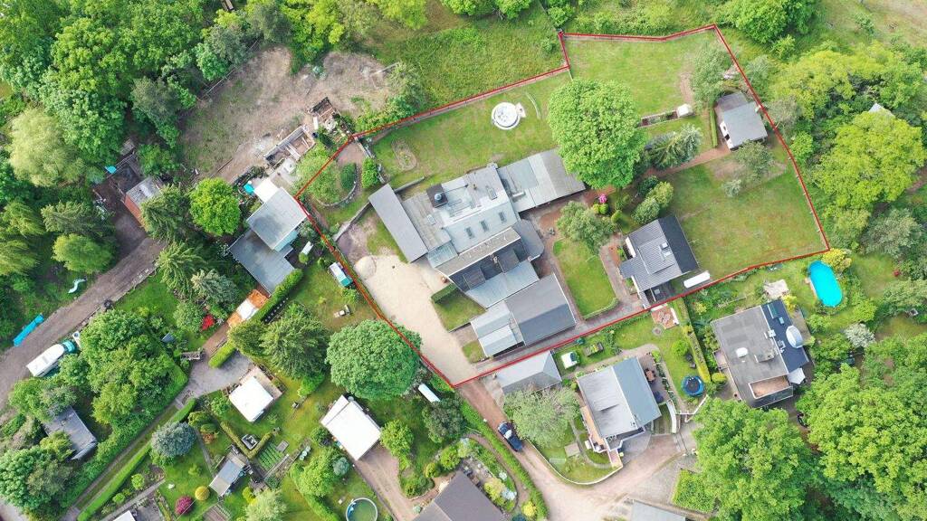 Einfamilienhaus zum Kauf 7 Zimmer 150 m² 2.994 m² Grundstück Radebeul 01445