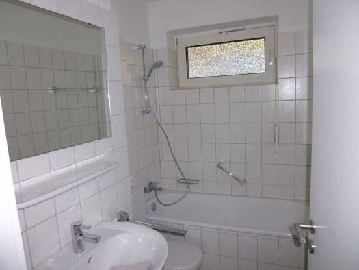 Wohnung zur Miete 508 € 2 Zimmer 46,5 m² 1. Geschoss frei ab 01.06.2026 Peter-Ruster-Str. 2a Zentrum Bonn 53111