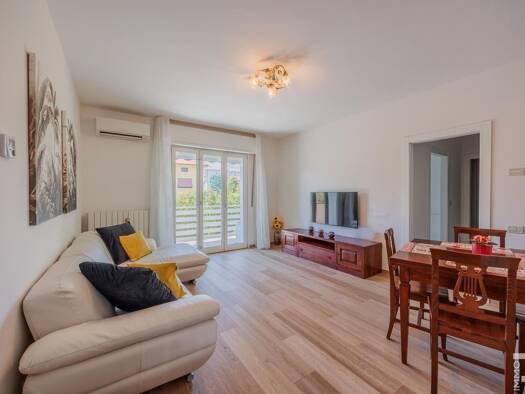 Wohnung zum Kauf 225.000 € 4 Zimmer 120 m² frei ab sofort Uzzano