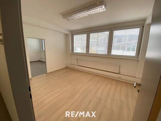 Bürofläche zur Miete 2 Zimmer 36 m² Bürofläche Innsbruck 6020