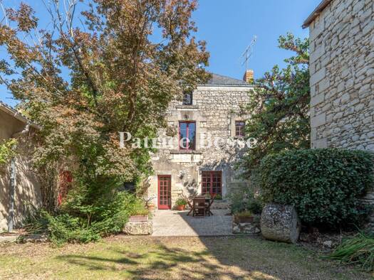 Einfamilienhaus zum Kauf 295.000 € 10 Zimmer 232 m² 1.310 m² Grundstück Montreuil-Bellay 49260