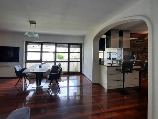 Wohnung zur Miete 1.450 € 3,5 Zimmer 98 m² Geschoss 1/2 frei ab sofort Mechtersheim Römerberg 67354