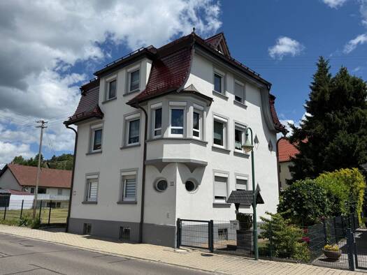 Mehrfamilienhaus zum Kauf provisionsfrei 369.000 € 7 Zimmer 180 m² 485 m² Grundstück Onstmettingen Albstadt 72461