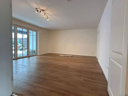 Terrassenwohnung zur Miete 1.330 € 4 Zimmer 121 m² EG frei ab sofort Güstrower Straße 10 Werdervorstadt Schwerin 19055