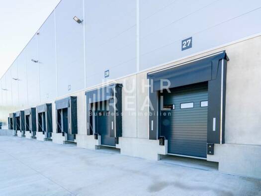 Lagerhalle zur Miete provisionsfrei 12.100 m² Lagerfläche teilbar ab 12.100 m² Reisholz Düsseldorf 40599