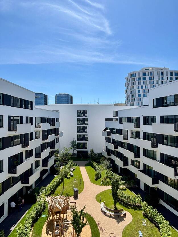 Wohnung zur Miete - Erstbezug 2.300 € 2 Zimmer 72 m² 5. Geschoss frei ab 01.08.2025 Überseeallee 2B HafenCity Hamburg 20457