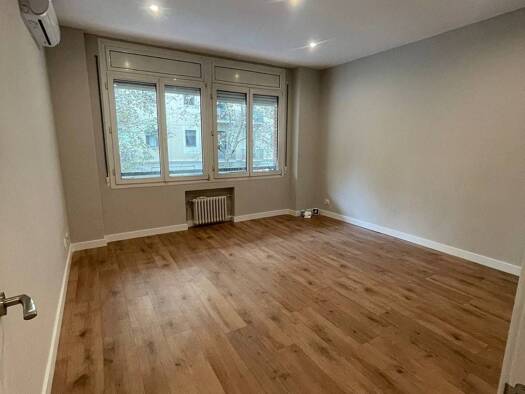 Wohnung zum Kauf 398.000 € 3 Zimmer 92 m² Barcelona 08000