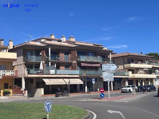 Wohnung zum Kauf 340.000 € 3 Zimmer 96 m² GIRONA  -  edifici EMPORDA l'Escala 17130
