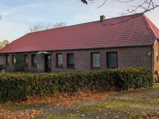 Bauernhaus zum Kauf 230.000 € 5 Zimmer 163 m² 3.500 m² Grundstück Zetel Zetel 26340