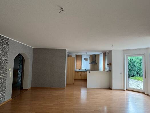 Wohnung zur Miete 900 € 3 Zimmer 92 m² Geschoss EG/2 frei ab 01.04.2026 Öhringen 74613