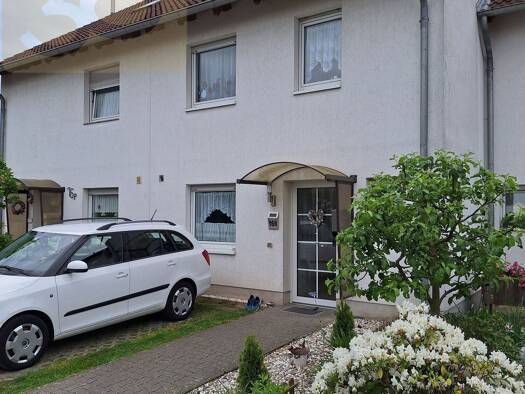 Reihenmittelhaus zum Kauf 249.000 € 5 Zimmer 130 m² 230 m² Grundstück Oebisfelde Oebisfelde-Weferlingen 39646