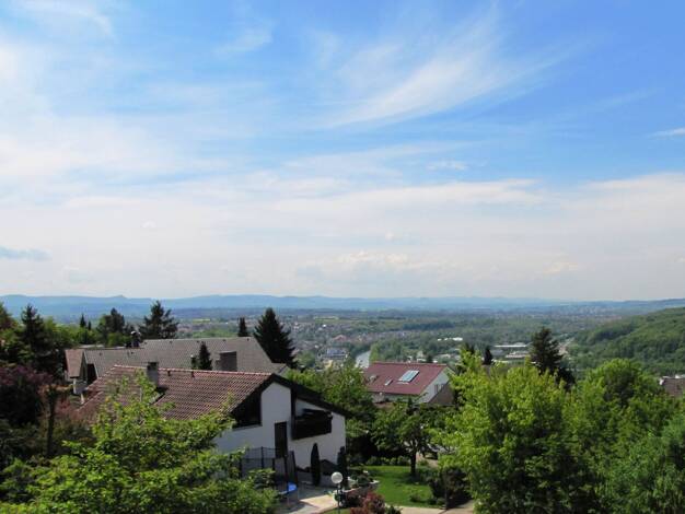 Einfamilienhaus zur Miete 2.200 € 5 Zimmer 220 m² 640 m² Grundstück frei ab 15.03.2026 Plochingen 73207