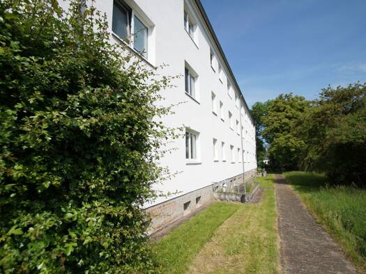 Wohnung zur Miete 322 € 2 Zimmer 48,1 m² 2. Geschoss Straße des Aufbaus 4a Thräna Borna 04552