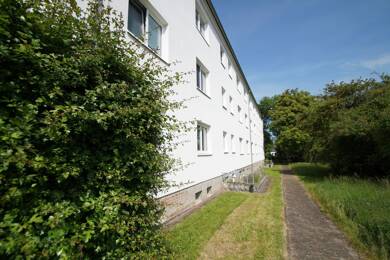 Wohnung zur Miete 322 € 2 Zimmer 48,1 m² 2. Geschoss Straße des Aufbaus 4 Thräna Borna 04552